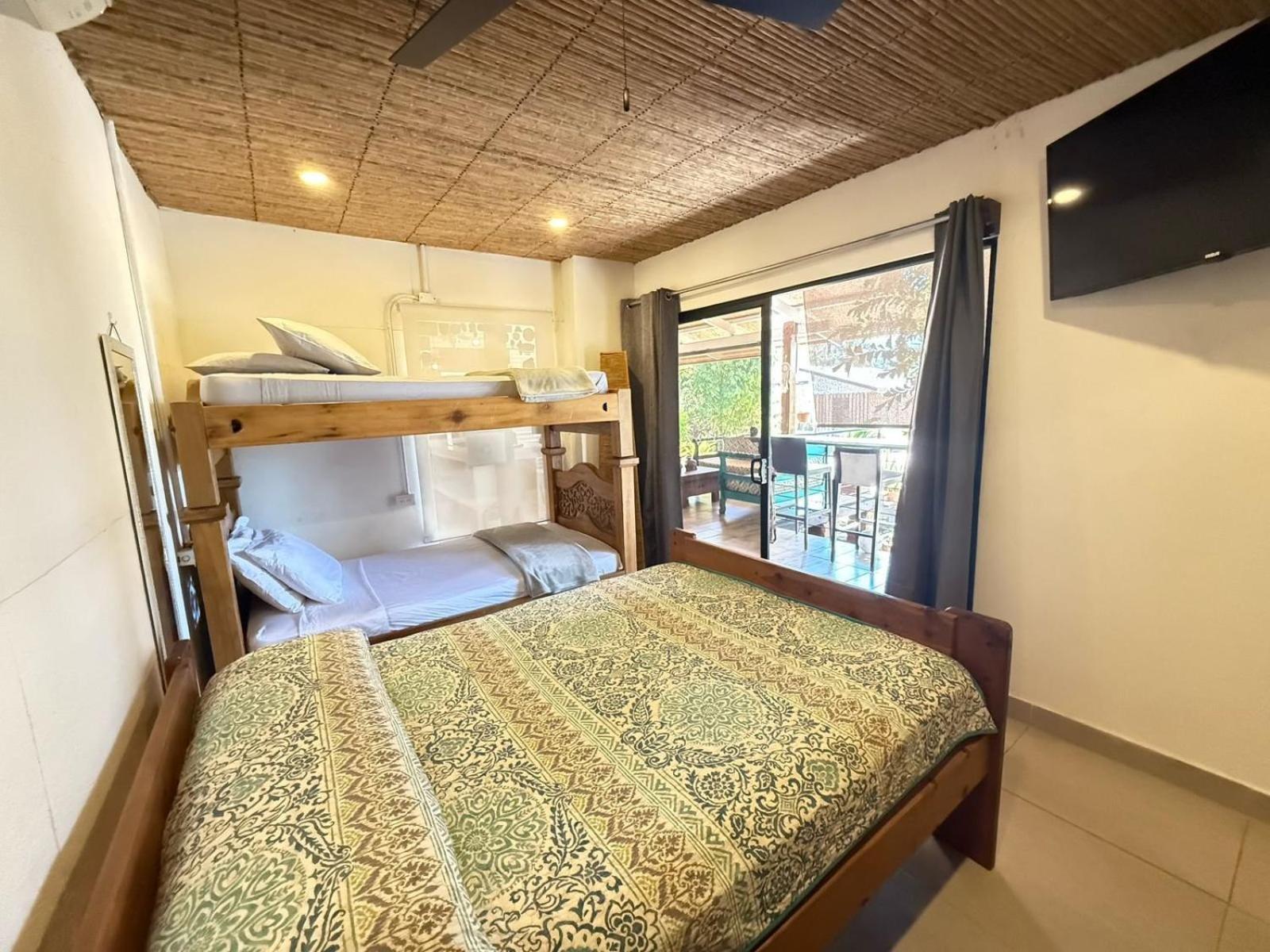 Nirvana Beach Home Параисо Экстерьер фото